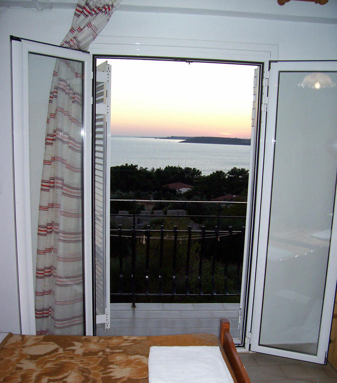 Raymondos Apartments Lassi (Kefalonia) Quarto foto